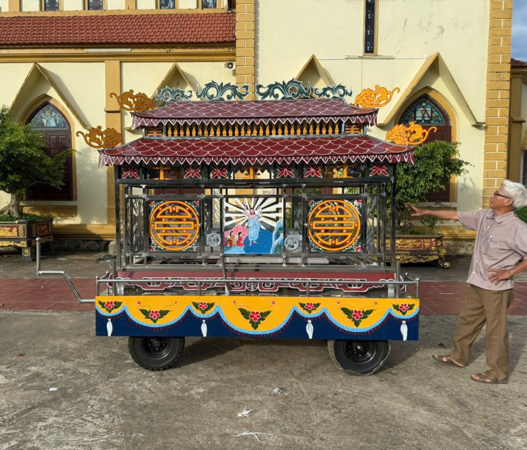 Xe tang lễ công giáo