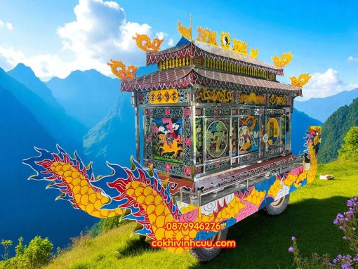 Xe Tang lễ rồng vàng